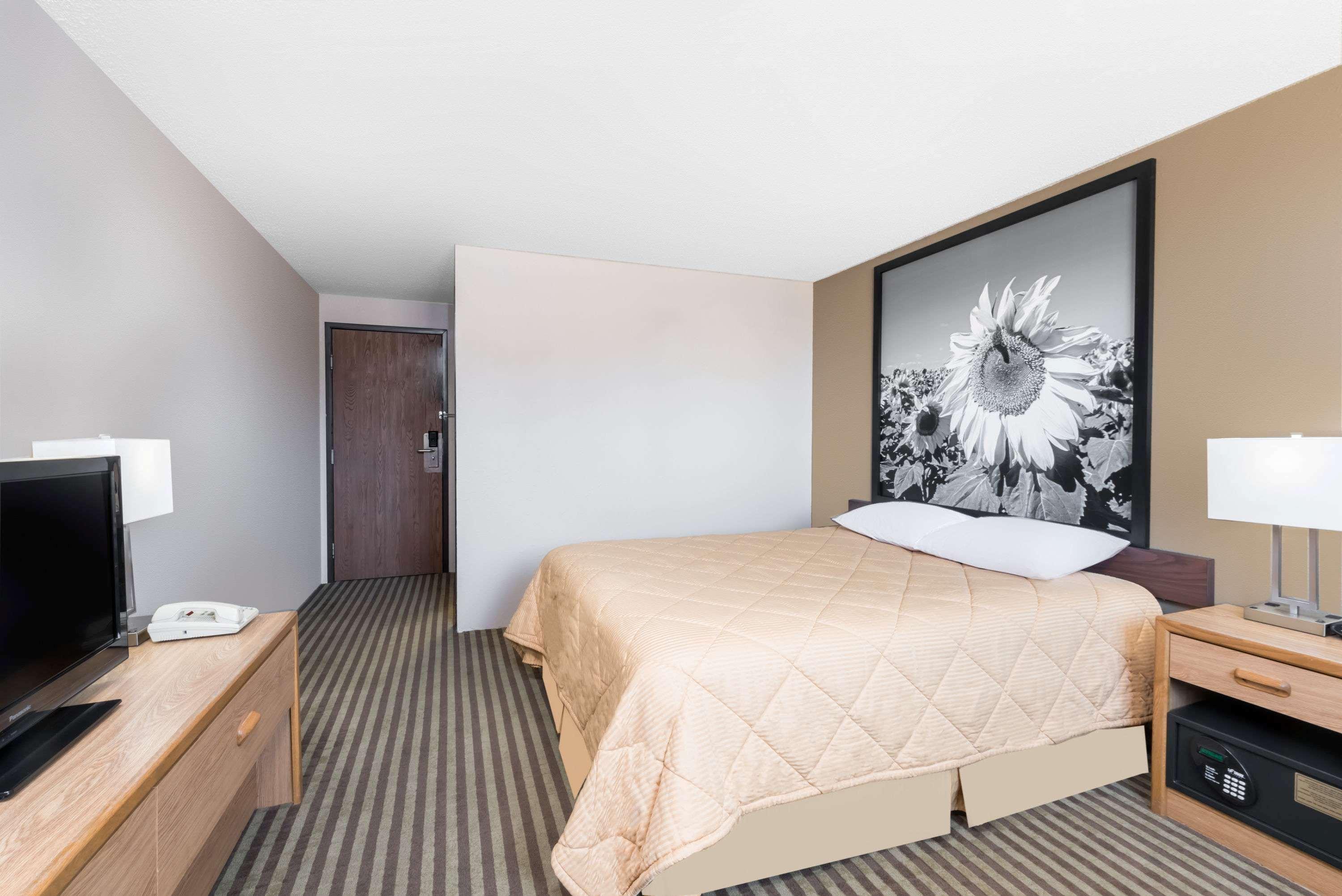 Hotel Super 8 By Wyndham Bowman Exterior foto